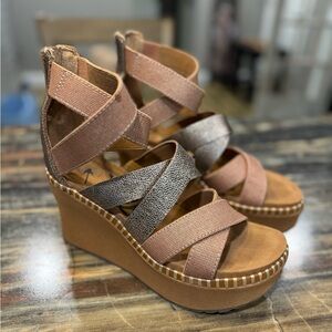 OTBT Wedges Size 8